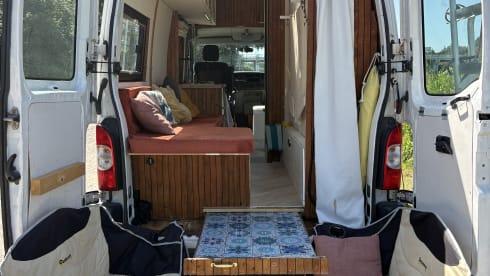Leentje – 2p Renault bus uit 2005
