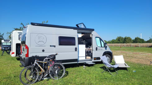 LoungeCamper – Want to slow down and have fun driving