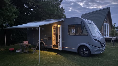 4 berth Luxury RV Motorhome