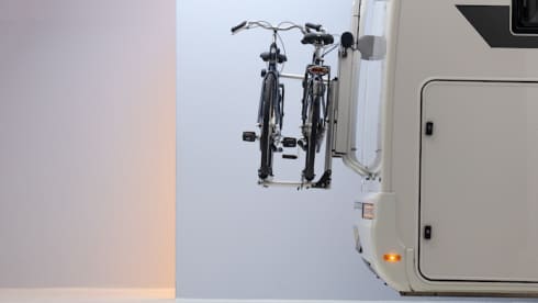 Weinsberg CaraCompact-3 – Ultimate Freedom for Couples! Luxury Camper with Single Beds and XL Garage
