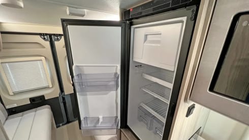 Betty Ruth – Elddis 4 berth Automatic Campervan 2024 With Double Bed Pop Top