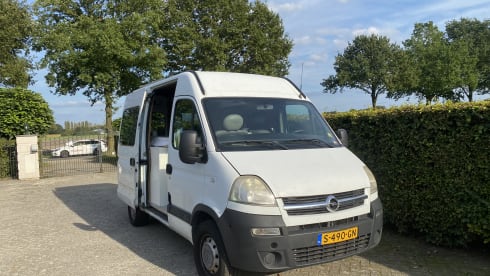 Blinco – Cozy, fully equipped 2p bus camper