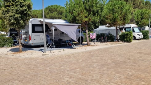 Linquenda – Very comfortable Knaus Semi-Integral
