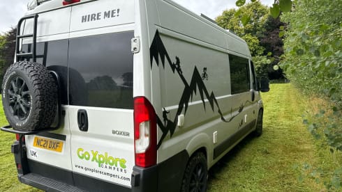 Monty Hauls – Monty Hauls Go Explore Van
