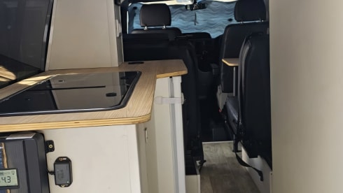 Explorer VW T6 Campervan ~ 4 berth ~ WET Room ~ AUTO
