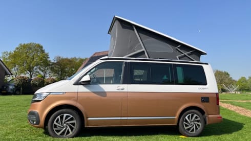 Volkswagen California  – 2p Volkswagen bus from 2023