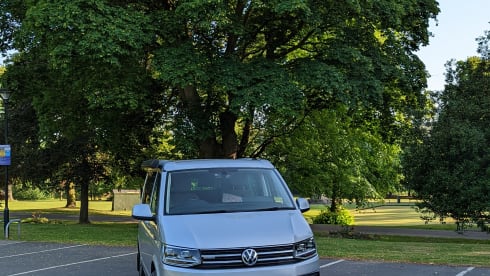 Rocky California  – 4 berth Volkswagen California Ocean bus from 2016