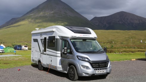 Lamlash – Adria 600 Matrix DT 4 Berth/4 Belts
