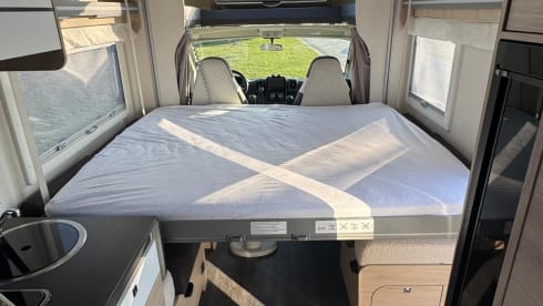 Luxury 5p Challenger, automatic, off-grid