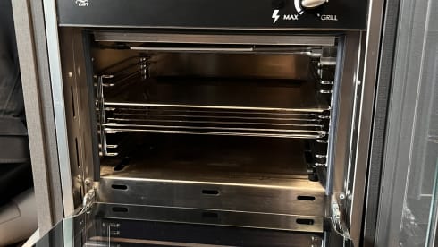 Theodore  – 2 berth Swift TREKKER 