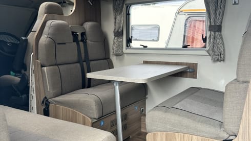Relax Palace – Swift-nis met 6 slaapplaatsen, gebouwd in 2015.