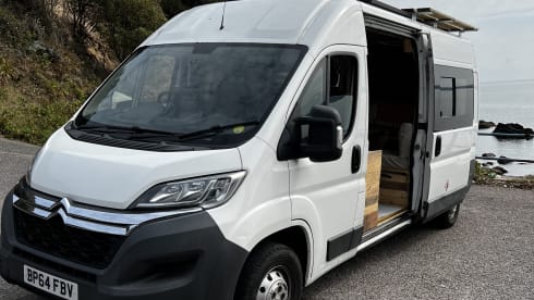 Joy – Log burner campervan 