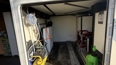 5p Ford alcove uit 2020