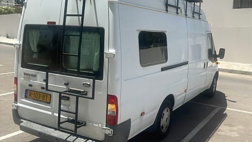 CamperCosta – Camper ideaal voor festivals off the grid