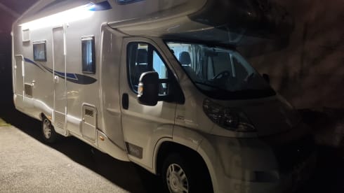 Noleggio per un momento speciale - Camper 6 posti