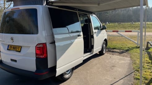 4p Volkswagen bus uit 2018