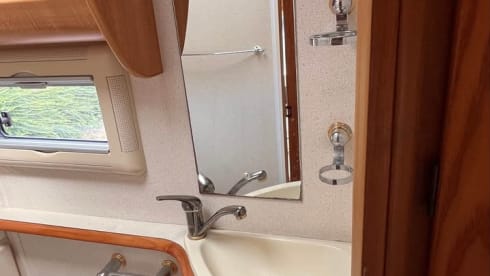 Dakota – 4 berth Autotrail alcove from 2004