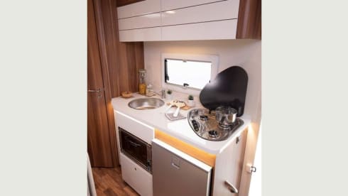 Dymond Camper – 6 berth Fiat 