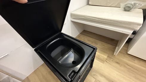 Abbi  – GUIDO II - home luxury van