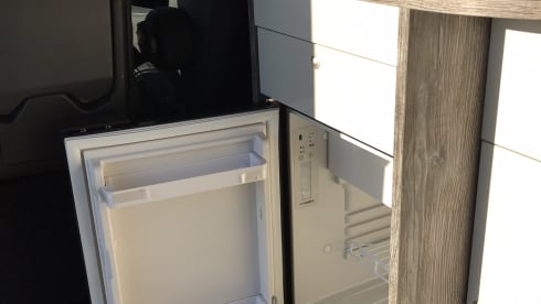 Bart – 4 berth Vauxhall Campervan
