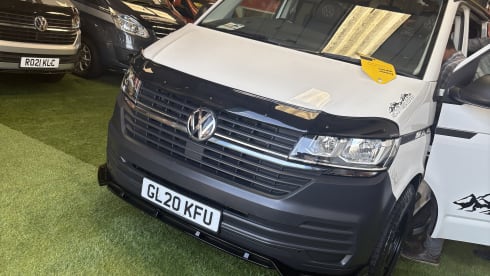 Benji – New conversion T6.1 4 berth Volkswagen campervan 