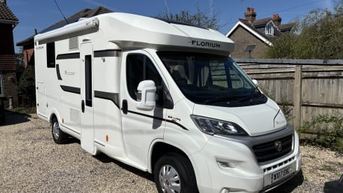 Mayflower – 3 berth Fiat semi-integrated from 2017