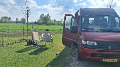 2p Peugeot Boxer bus uit 2001 - Op avontuur met Appie