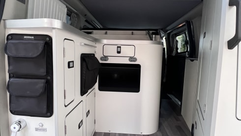 Moon Nugget – Ford Nugget Trail