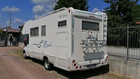 Capitano – The Captain's camper is already ready to leave.