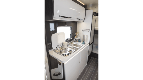 Beluga – New family camper Roller Team FORD 2022