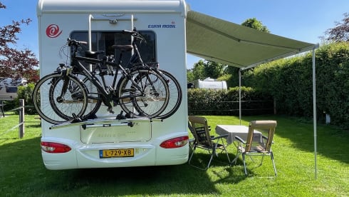 Eura – Compact Eura Mobil with cozy rear seating