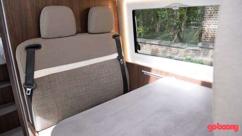 Recent Pössl 160 HP, 9-speed automatic, length beds, 2-person comfort.