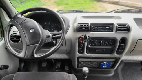Mister Master – 3-seater Renault bus from 2003
