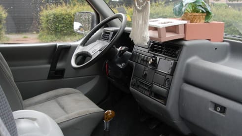 Camper Jaap – On the road with Jaap - the start of your retro camper adventure!