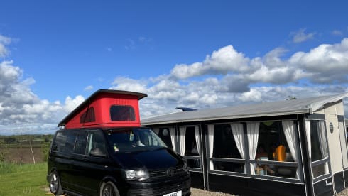 Black Beauty – Black beauty, our Vw T6 top of the range transporter 