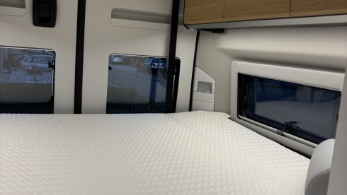 Adria Twin 640 SGX E AUTOMATIC