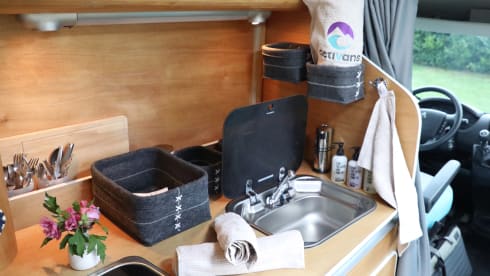 Van for 2 - Surftrip