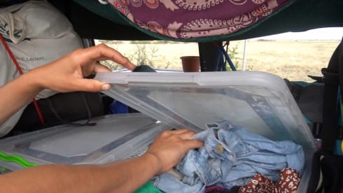 Theresa – Adventurous 4x4 camper with tent