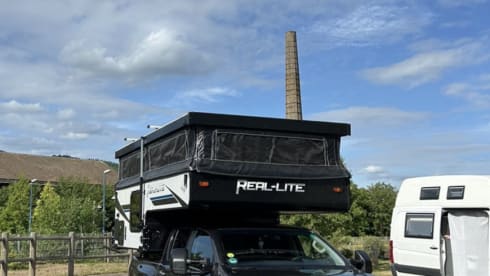 Real-Lite – Toyota Hilux (2025) with camper unit