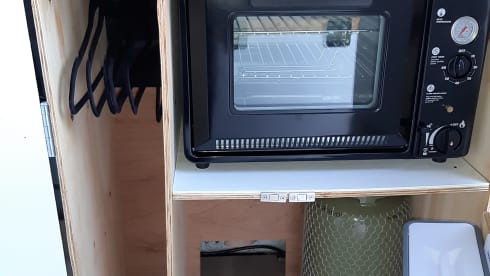 Miles – Off Grid Camper