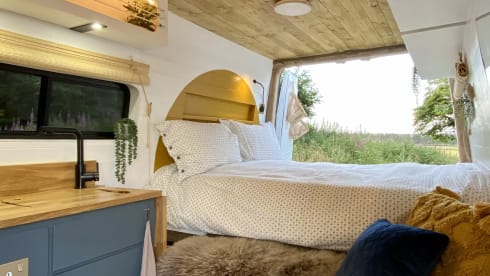 Zola –  - 2 berth fully off-grid sprinter conversion