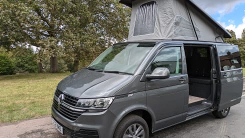 Annie – 4 berth VW family campervan (2021)