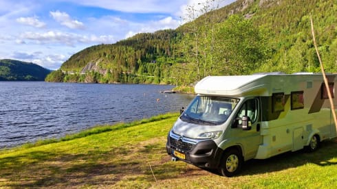 Camp adventure  – 4p Sun Living semi-integrated from 2025
