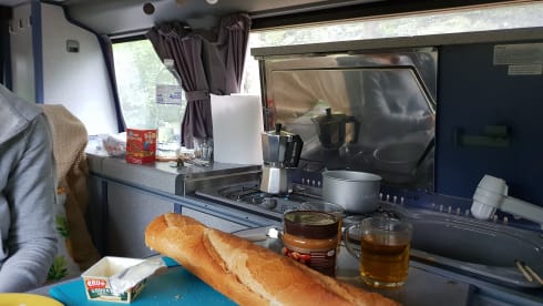Carmen – Volkswagen T4 camper 'Carmen' with alcove