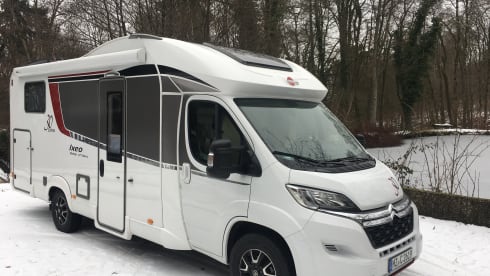 Chili – Burstner Ixeo 30J. Edition with hydr. Lifting supports, body climate and much more