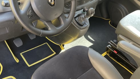 Arie – 4-Sitzer Renault Wohnmobil aus dem Jahr 2017