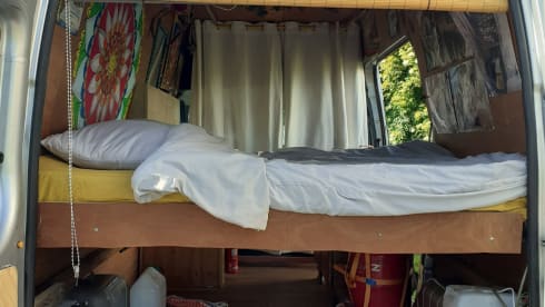 Nomadje – 2p Ford bus uit 2010