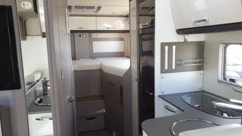 C25 – 4p Bürstner semi-integrated from 2018