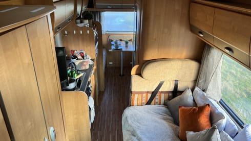 Marta – Family Fiat Carioca 706 6Berth/6Belt Motorhome Hire