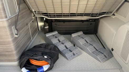 Orca – VW California: Ocean - 4 berth. Automatic